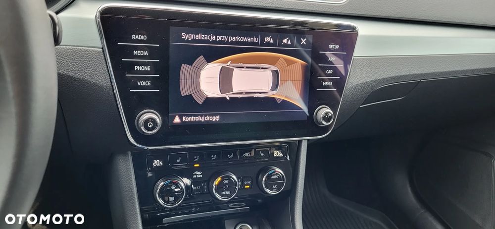 Skoda Superb 2.0 TDI Ambition DSG - 28