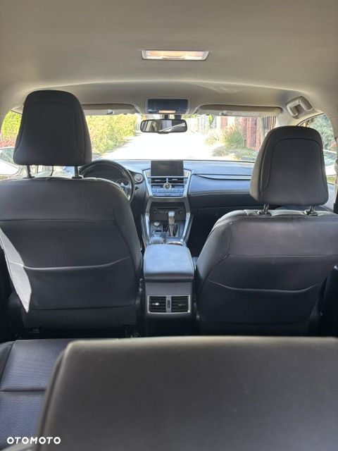Lexus NX 200t Prestige AWD - 6