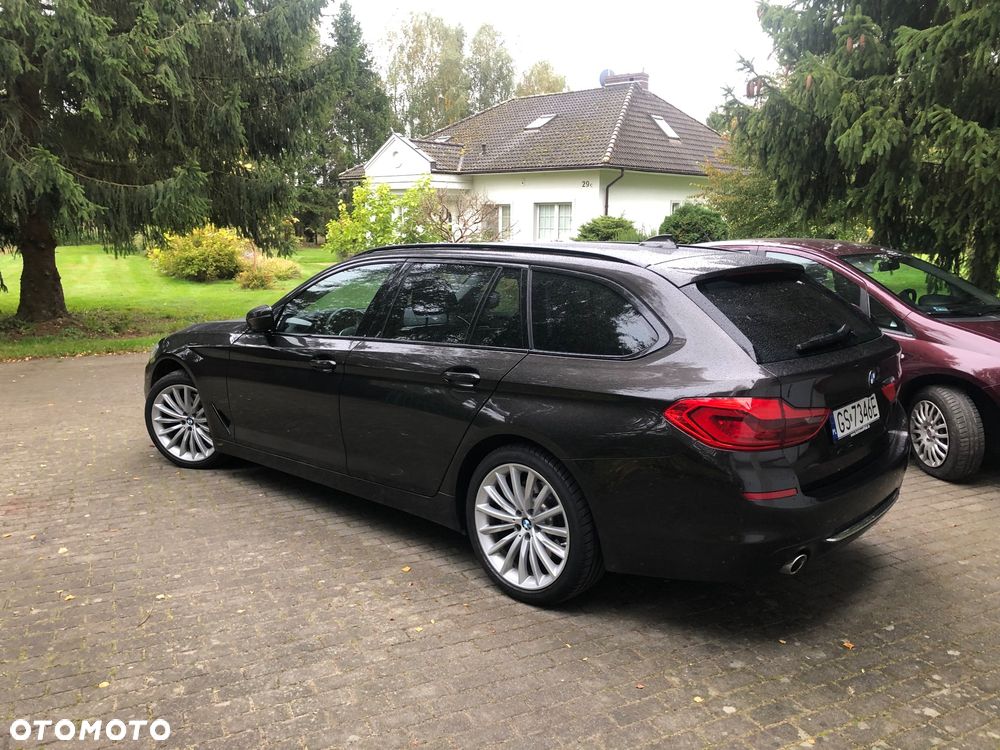 BMW Seria 5 520d xDrive Luxury Line sport - 25