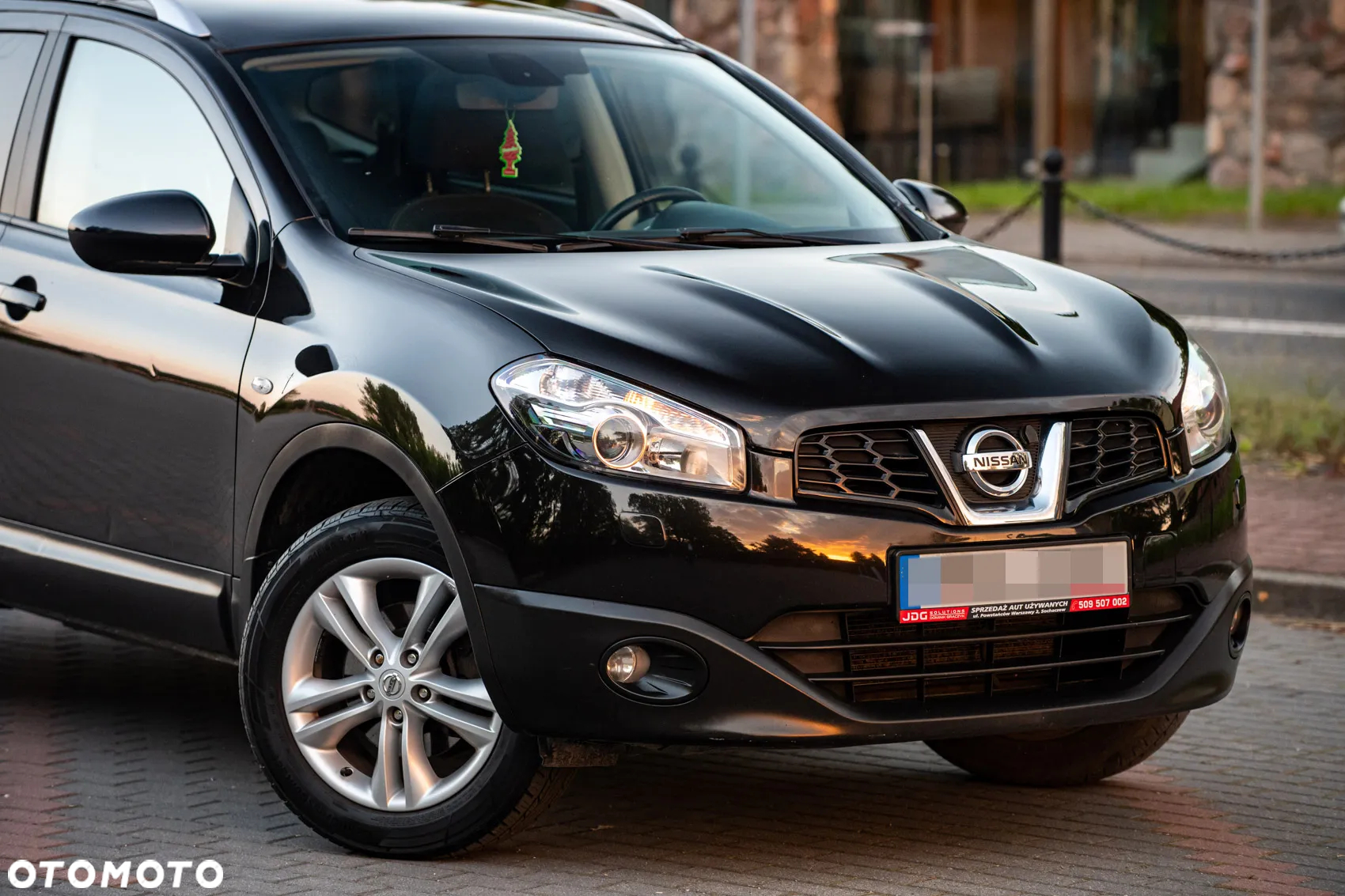 Nissan Qashqai+2 2.0 Tekna - 8