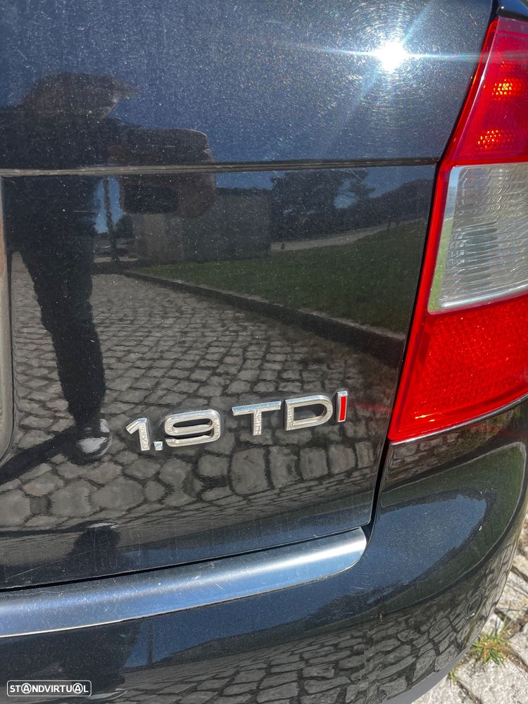 Audi A4 Avant 1.9 TDI m6 Exclusive - 6