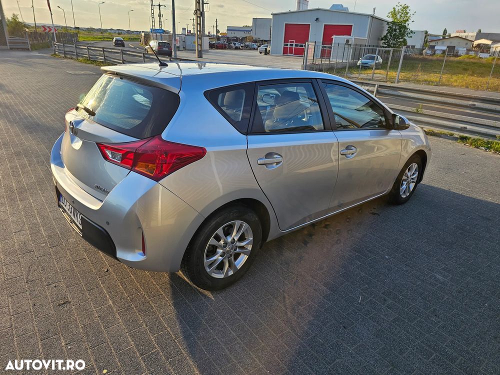 Toyota Auris - 3