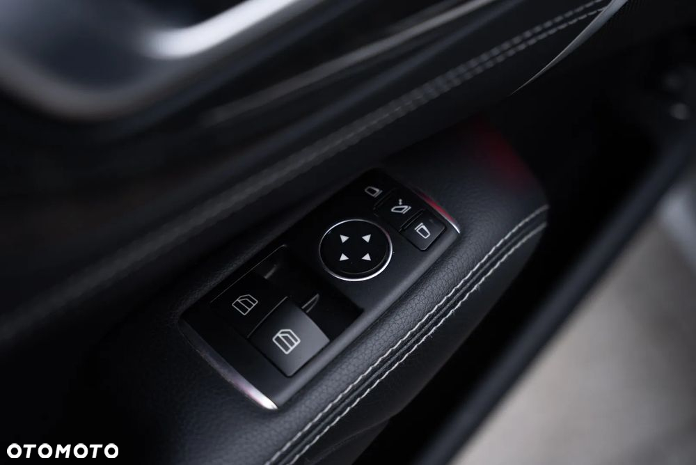 Mercedes-Benz SL 400 9G-TRONIC Grand Edition - 12