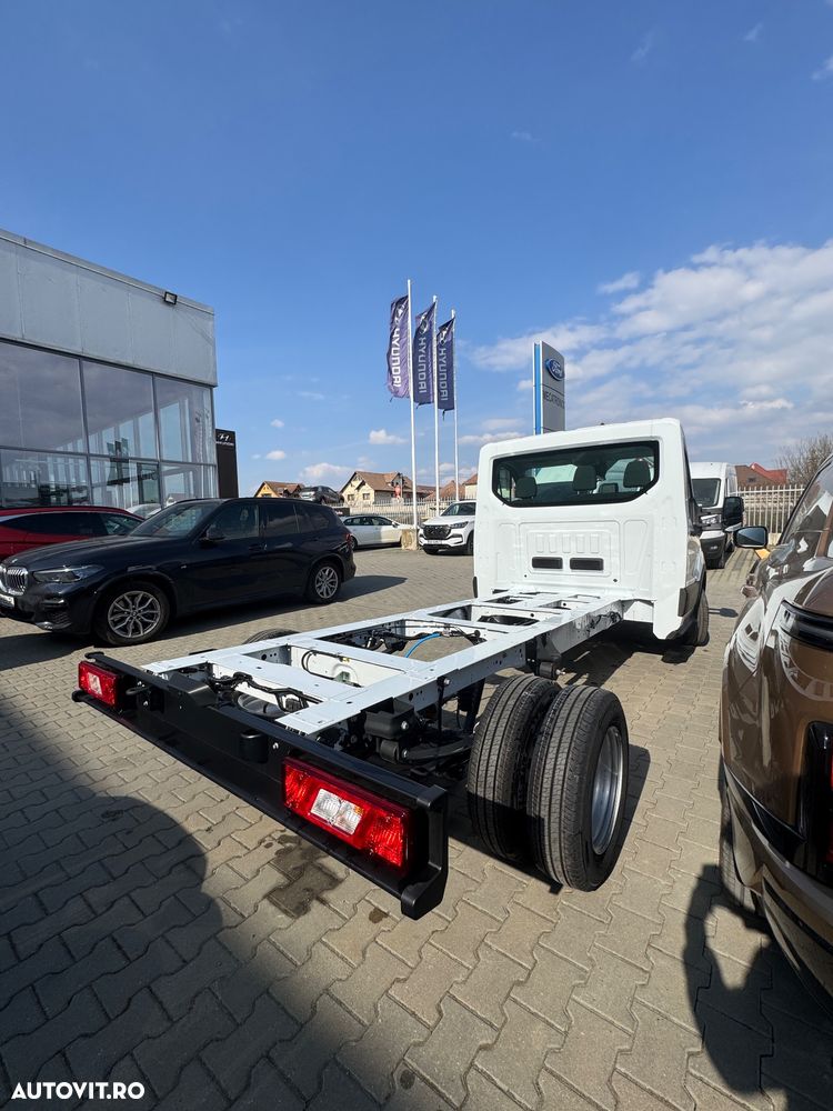 Ford Transit Single Chassis Cab 350L (L3H1) - 4