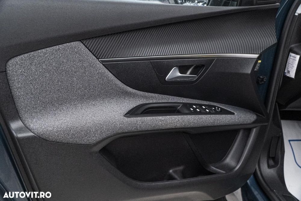 Peugeot 3008 1.2 PureTech 130 EAT8 Allure Pack - 31