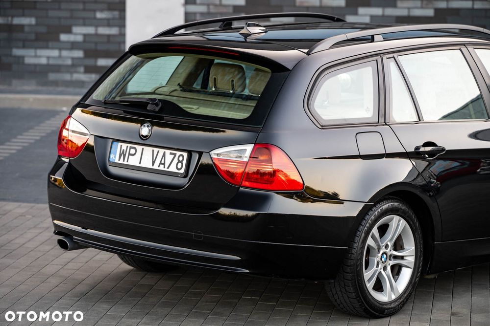 BMW Seria 3 320d - 22