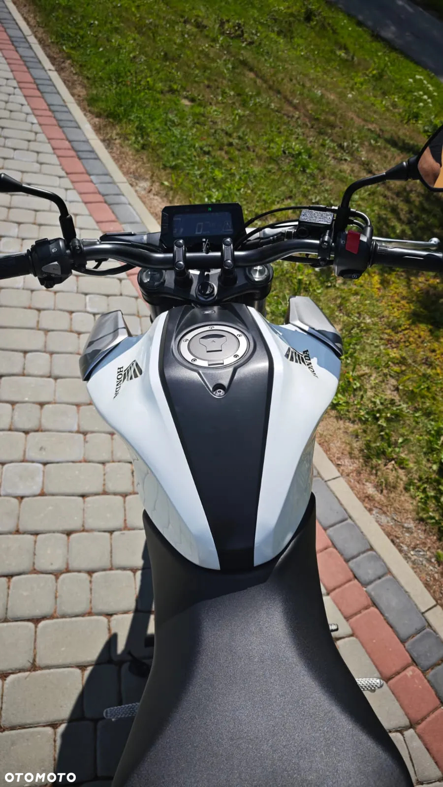 Honda CB - 11
