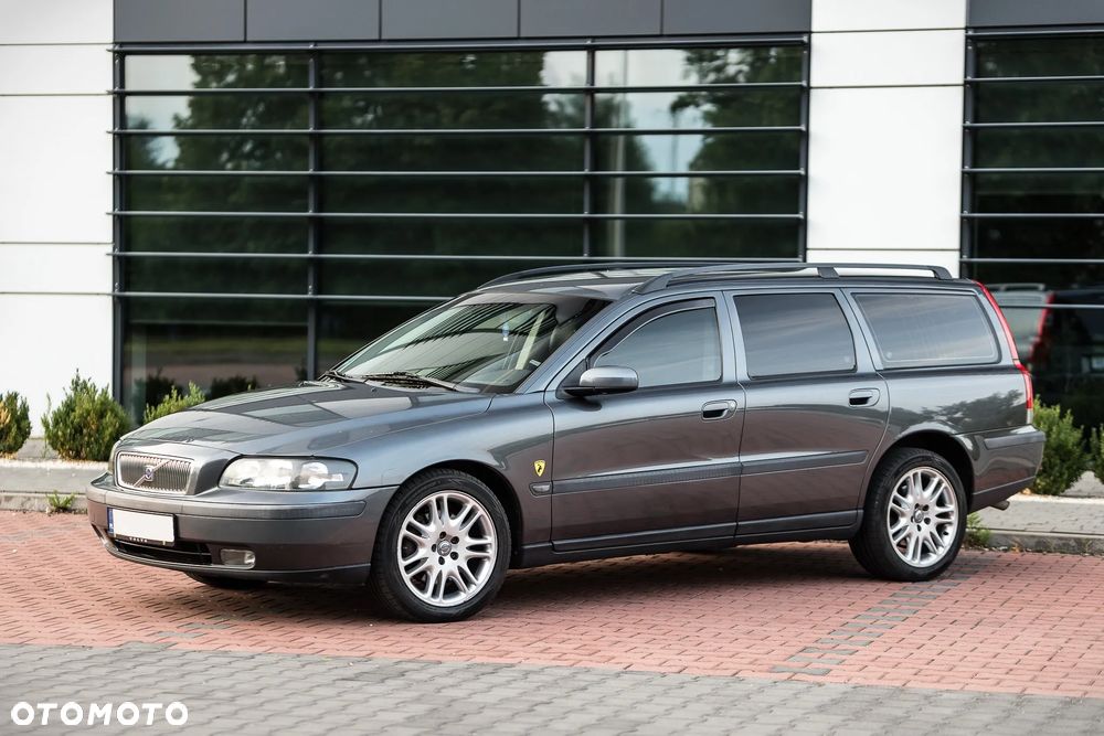 Volvo V70 2.4 Summum - 1