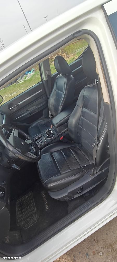 Dodge Charger 3.5 V6 SXT - 23