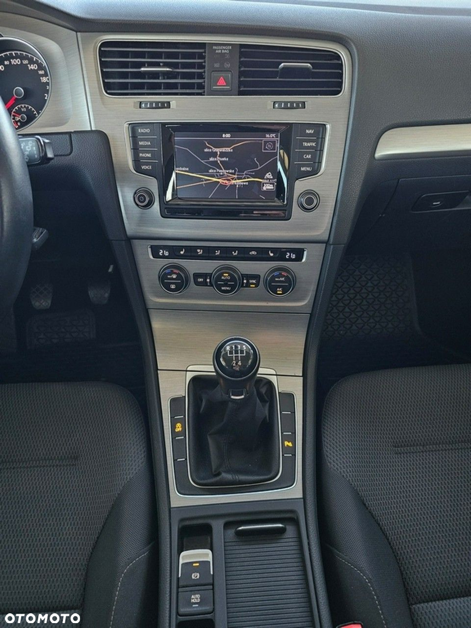 Volkswagen Golf - 15