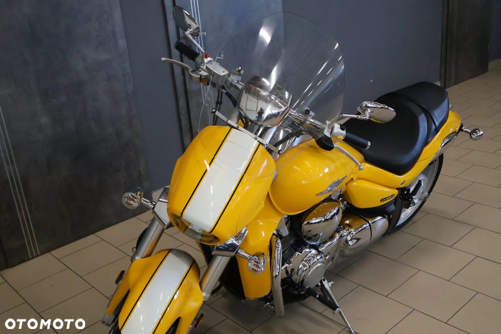 Suzuki Intruder - 5