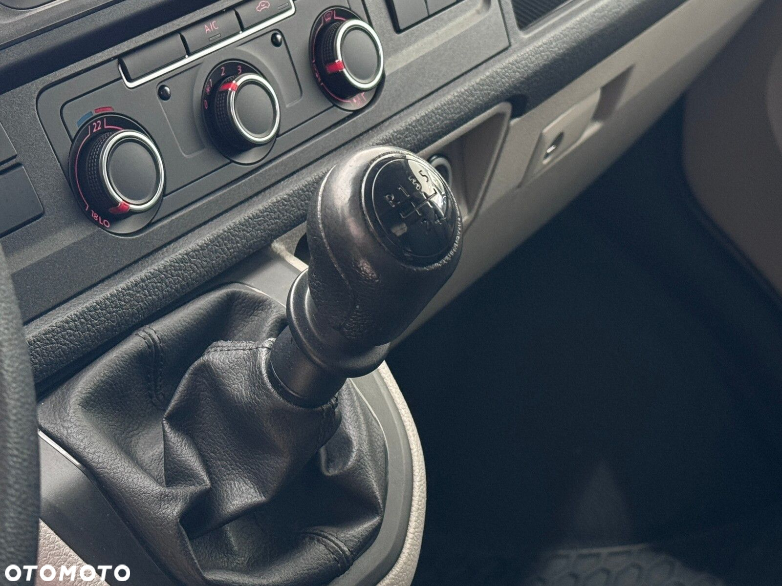 Volkswagen Transporter L2H1 - 9