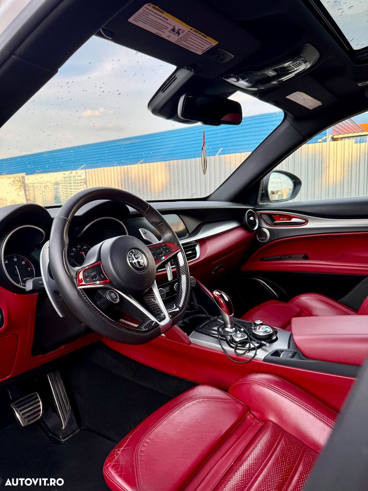 Alfa Romeo Stelvio 2.0 Turbo AWD AT8 Veloce - 10