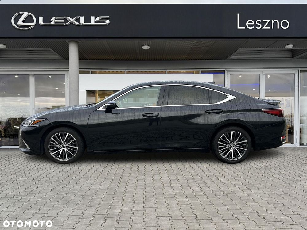 Lexus ES 300h Business Edition - 11