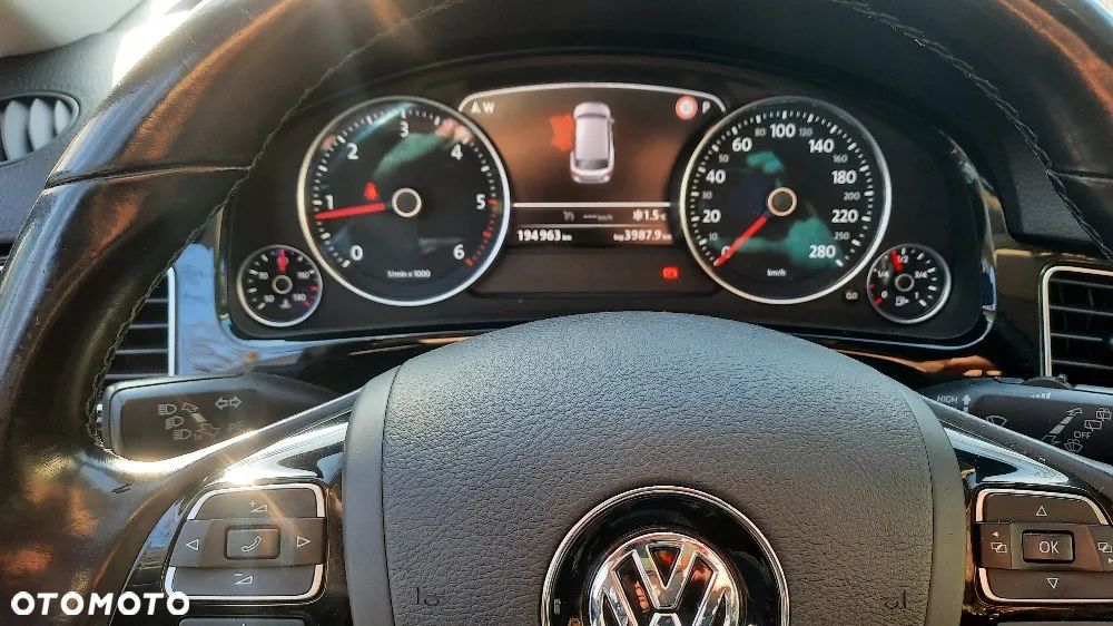 Volkswagen Touareg 3.0 V6 TDI BMT Business Line - 11