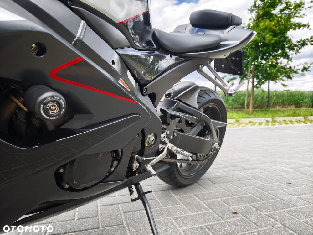 Suzuki GSX-R - 20
