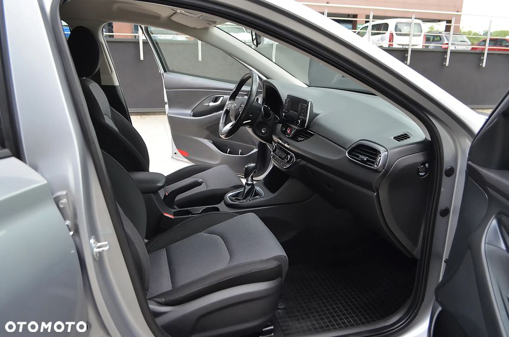 Hyundai i30 1.5 DPI Modern - 13