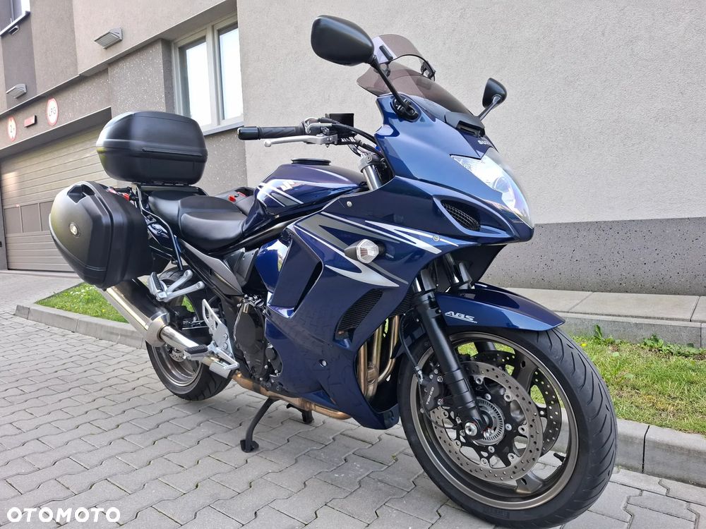 Suzuki GSX - 3