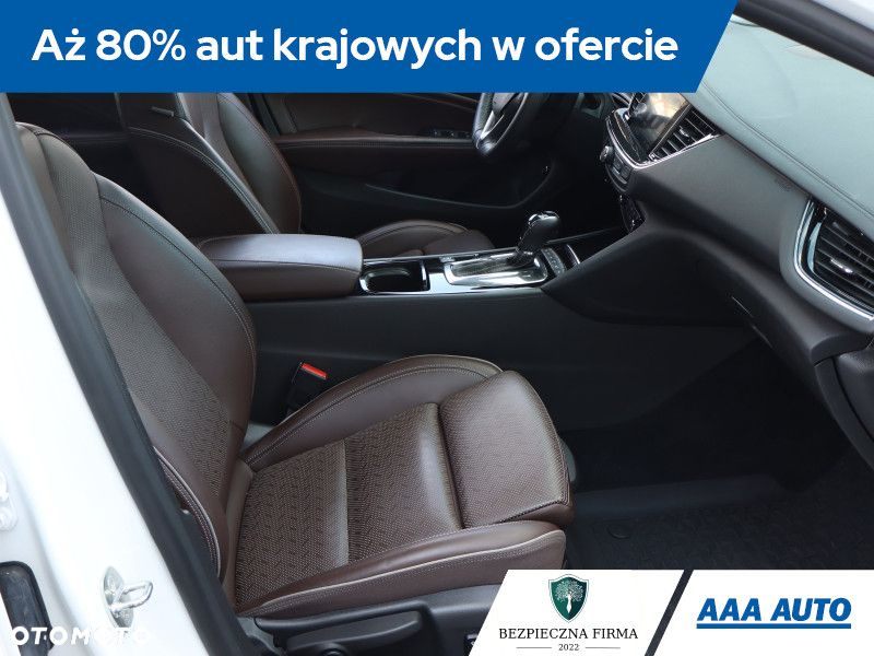 Opel Insignia - 10