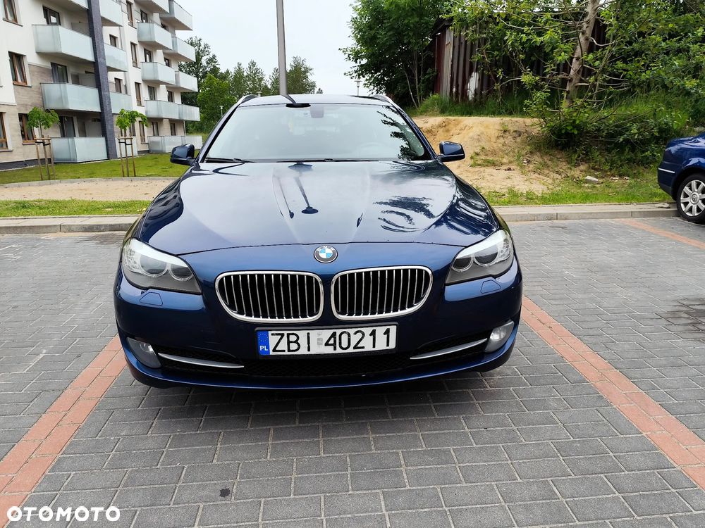 BMW Seria 5 520d xDrive - 26