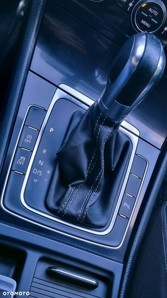 Volkswagen Golf - 20