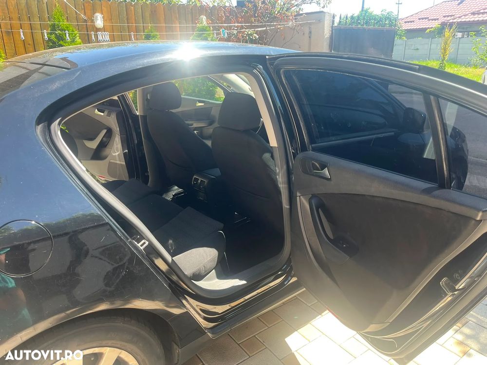 Volkswagen Passat 2.0TDI Comfortline DPF - 7