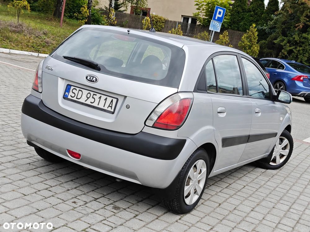 Kia Rio 1.4 Optimum + - 15