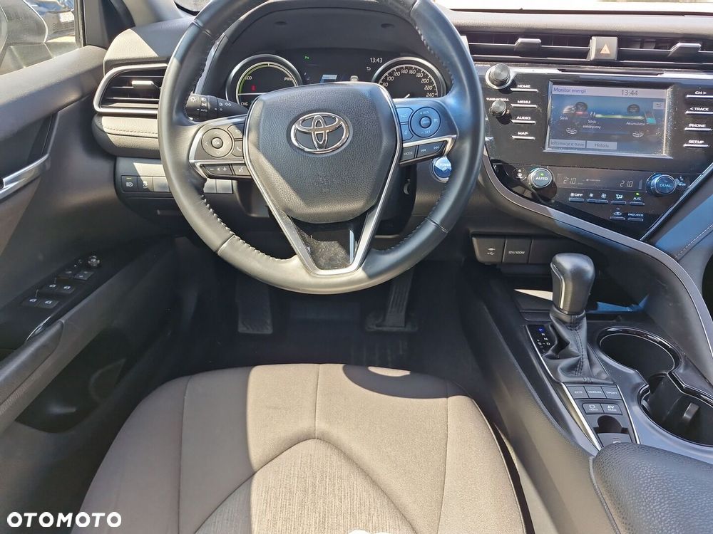 Toyota Camry 2.5 Hybrid Comfort CVT - 11