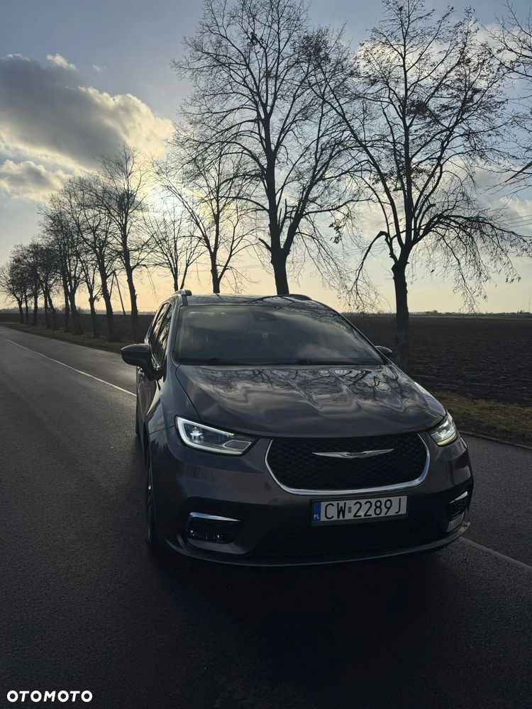 Chrysler Pacifica - 13