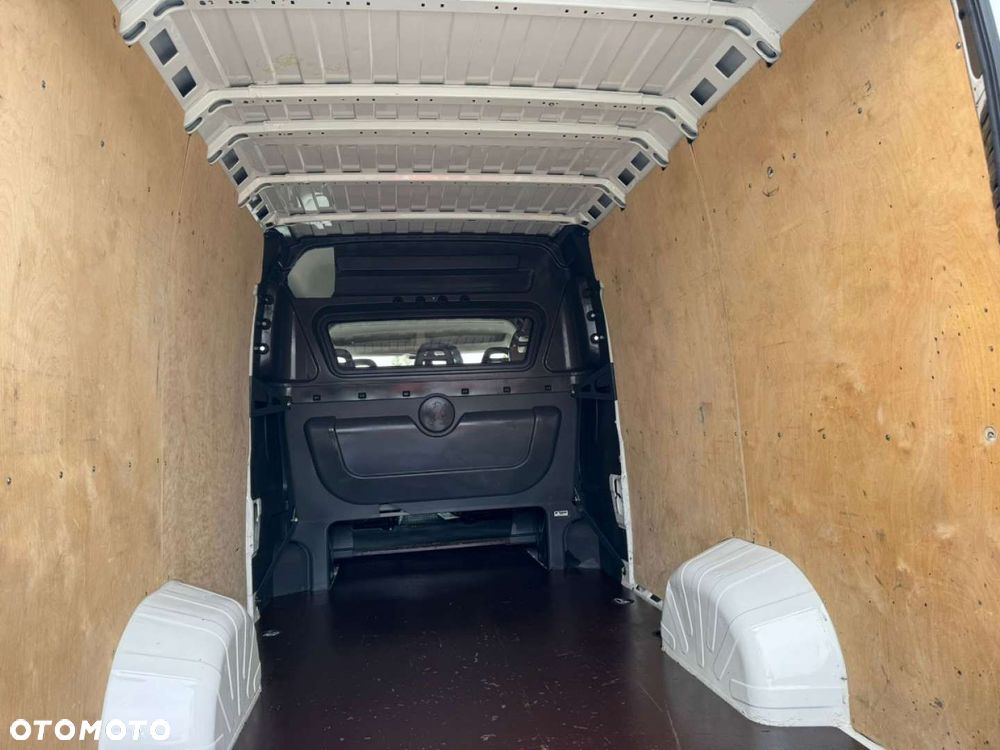 Peugeot Boxer  Maxi  7-osobowy - 31