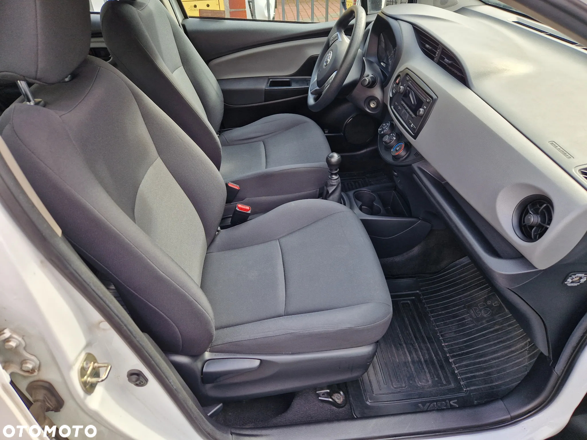 Toyota Yaris - 11