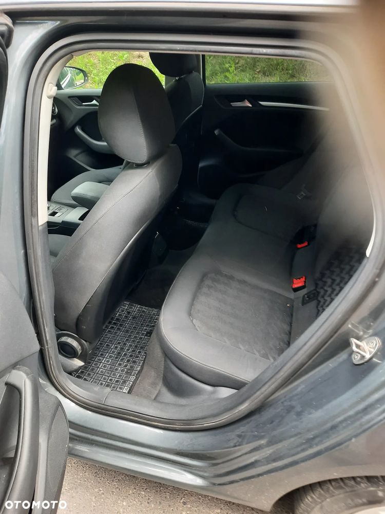 Audi A3 Sportback - 3