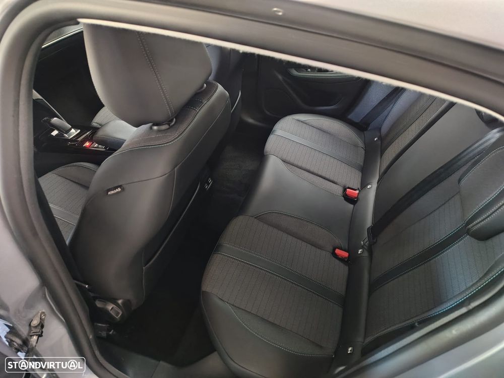 Peugeot e-208 50 kWh Allure Pack - 7