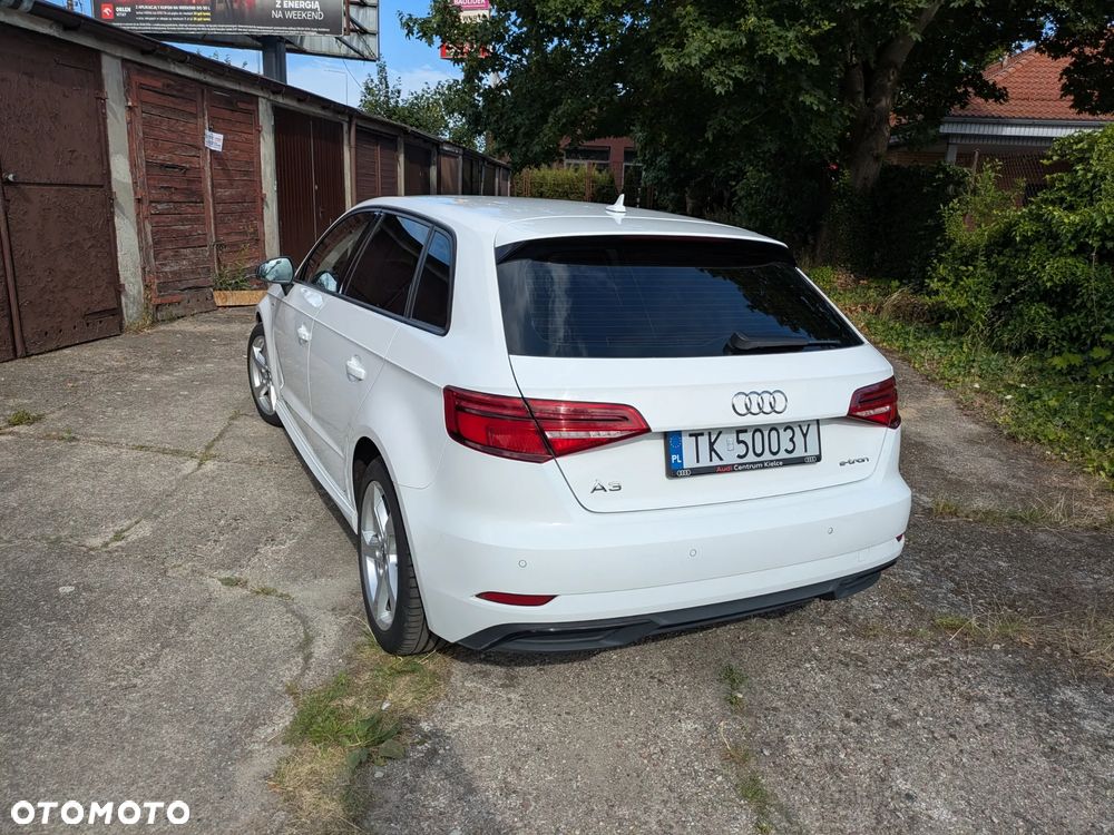 Audi A3 Sportback - 12