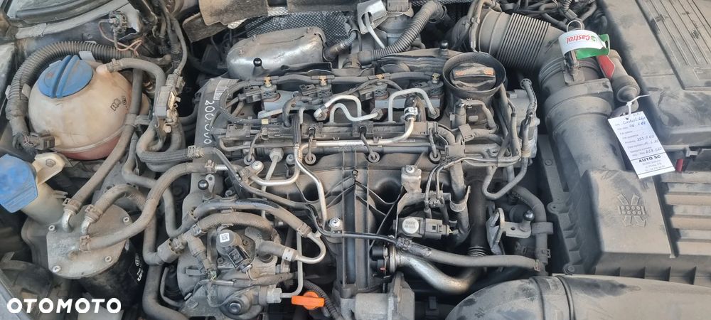 Volkswagen Passat 2.0 TDI DPF Comfortline - 13