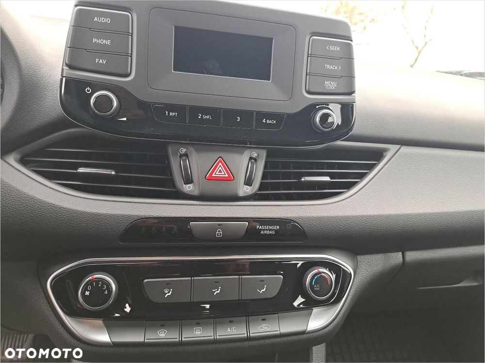 Hyundai i30 - 16