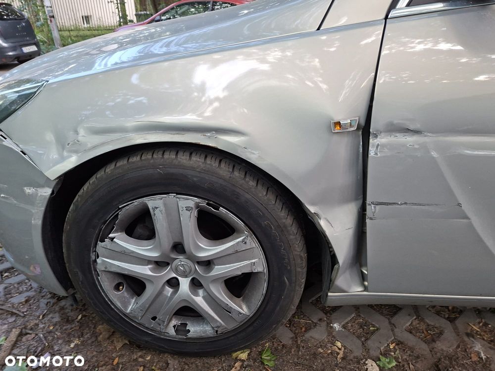 Opel Insignia 1.8 - 6