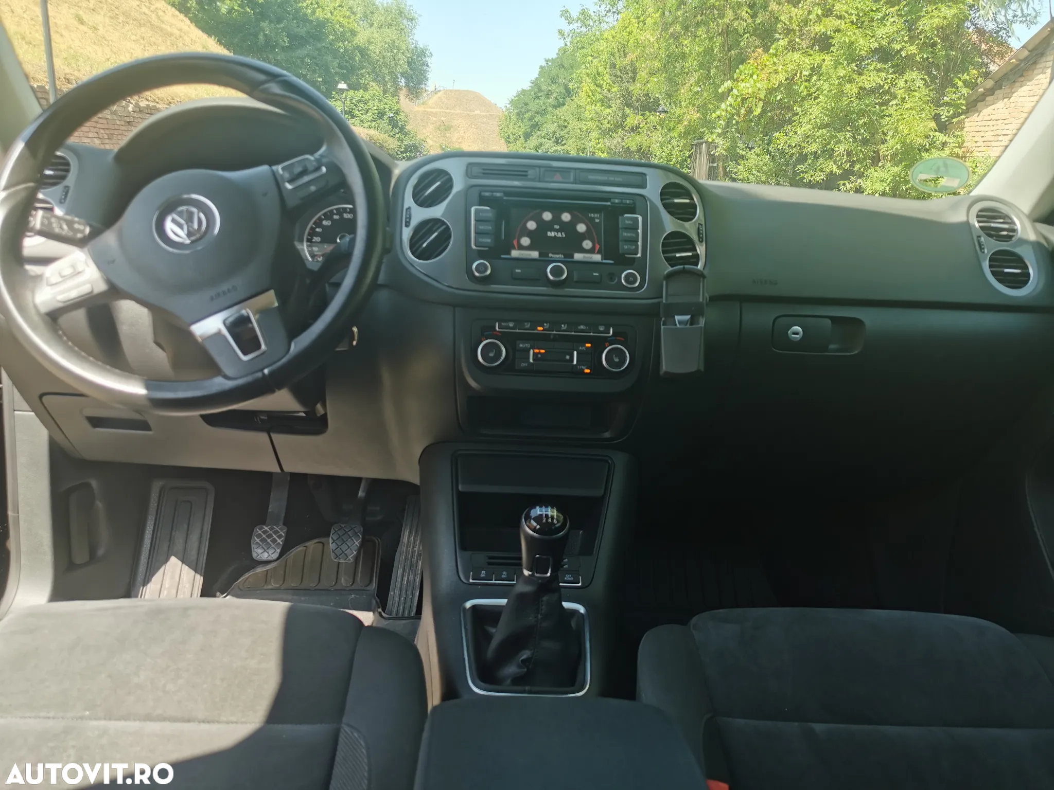 Volkswagen Tiguan 2.0 TDI 4Motion BMT Sport & Style - 6