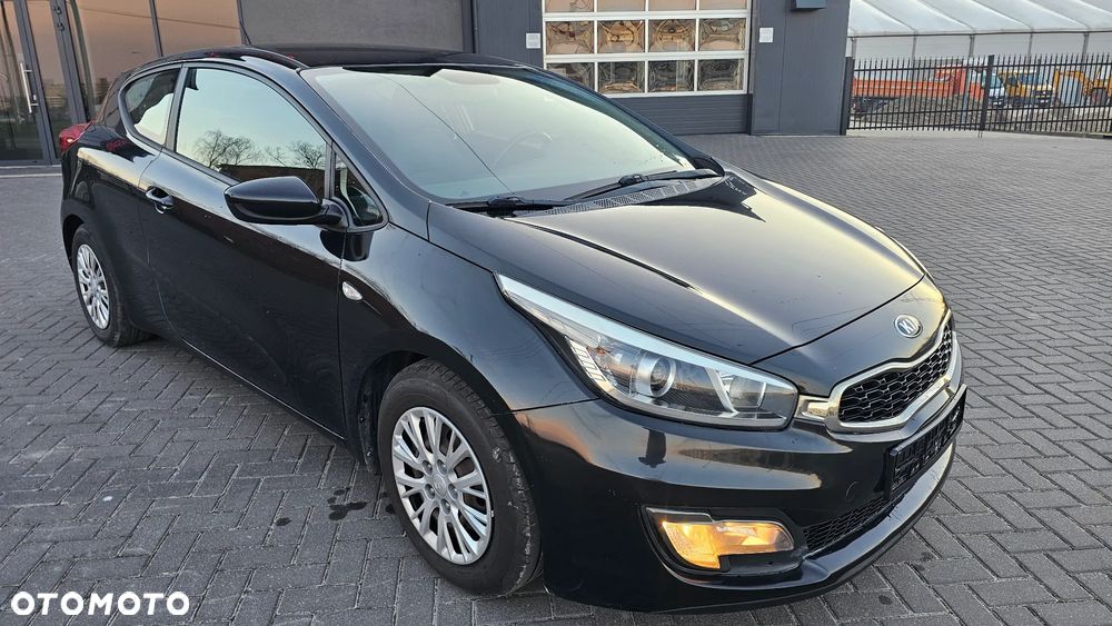 Kia Ceed 1.4 CVVT Dream Team Edition - 3