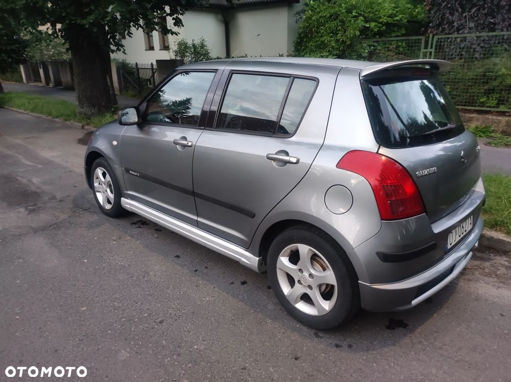 Suzuki Swift - 5