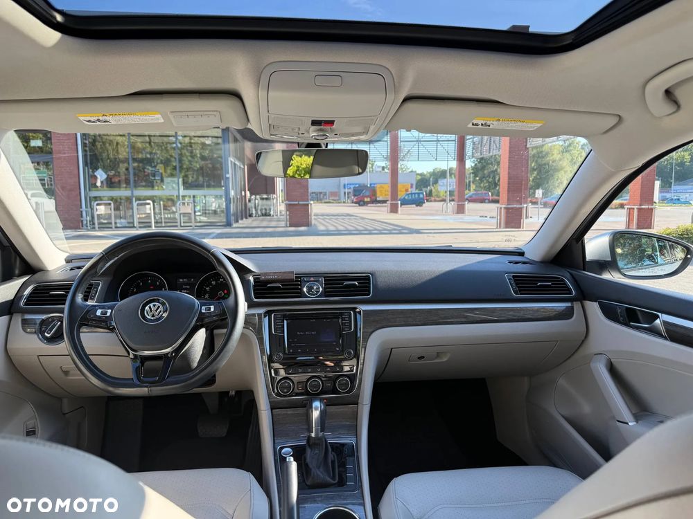 Volkswagen Passat 1.8 TSI (BlueMotion Technology) DSG Highline - 12