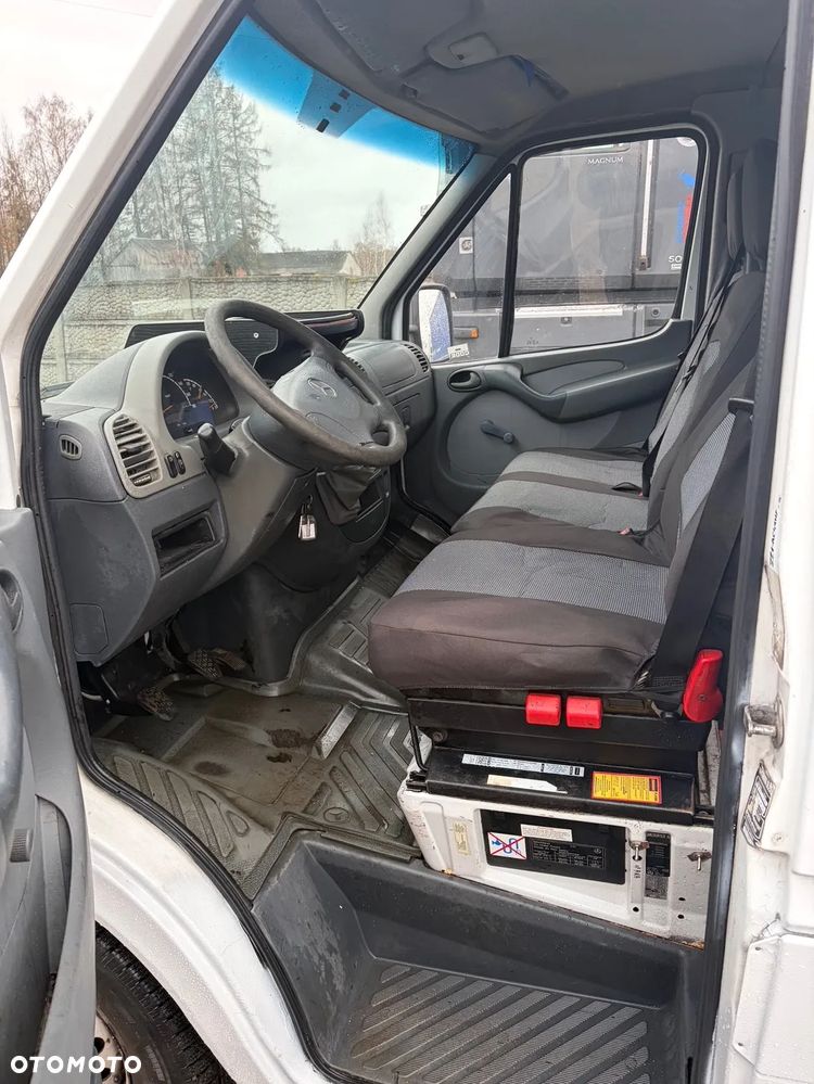 Mercedes-Benz SPRINTER - 5
