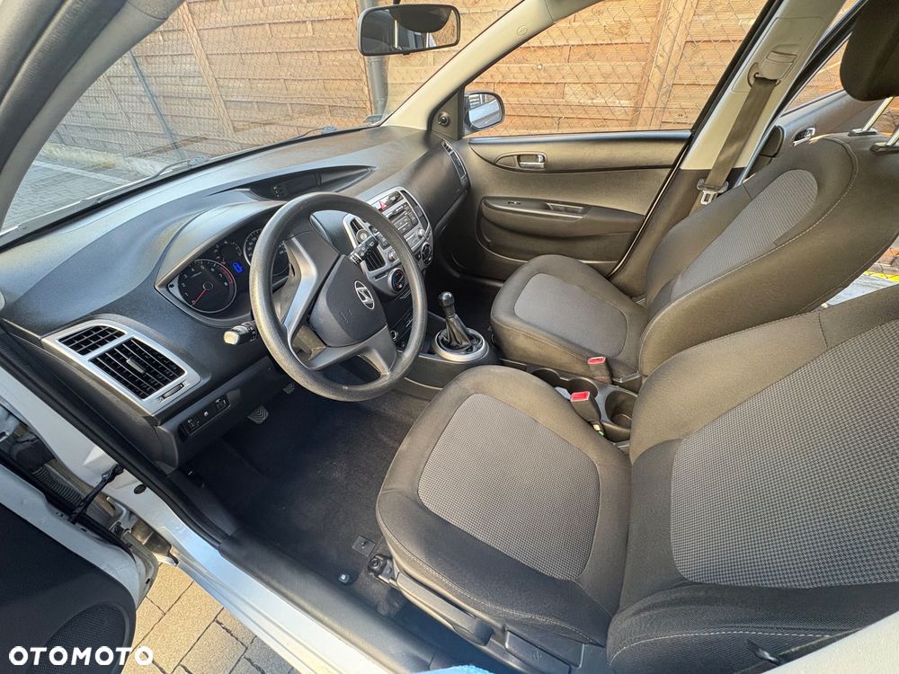 Hyundai i20 1.25 Classic + - 17