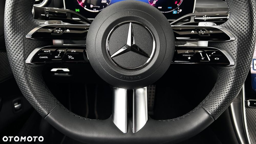 Mercedes-Benz Klasa C 180 mHEV AMG - 15