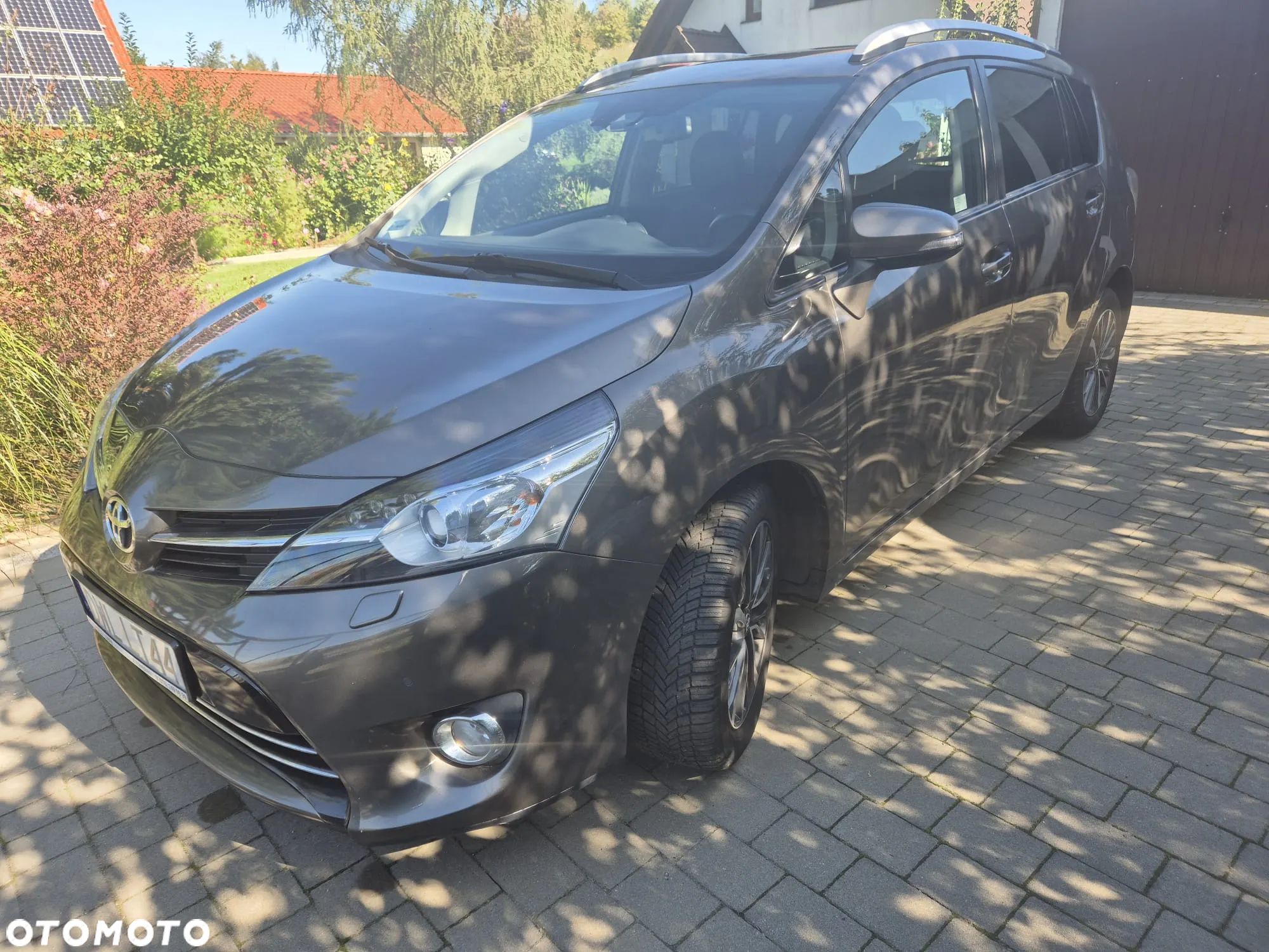 Toyota Verso 1.8 Premium 7os EU6 - 1