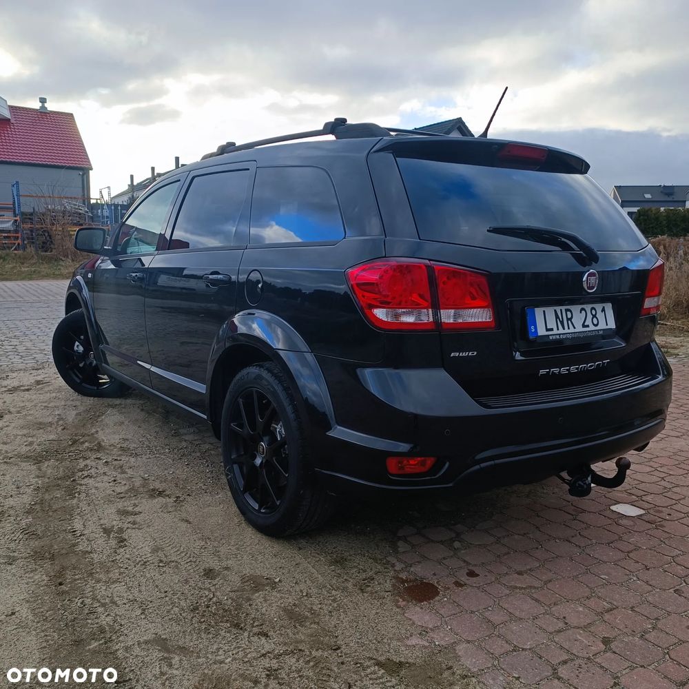Fiat Freemont 2.0 Multijet 16V DPF Automatik Allrad Black Code - 4