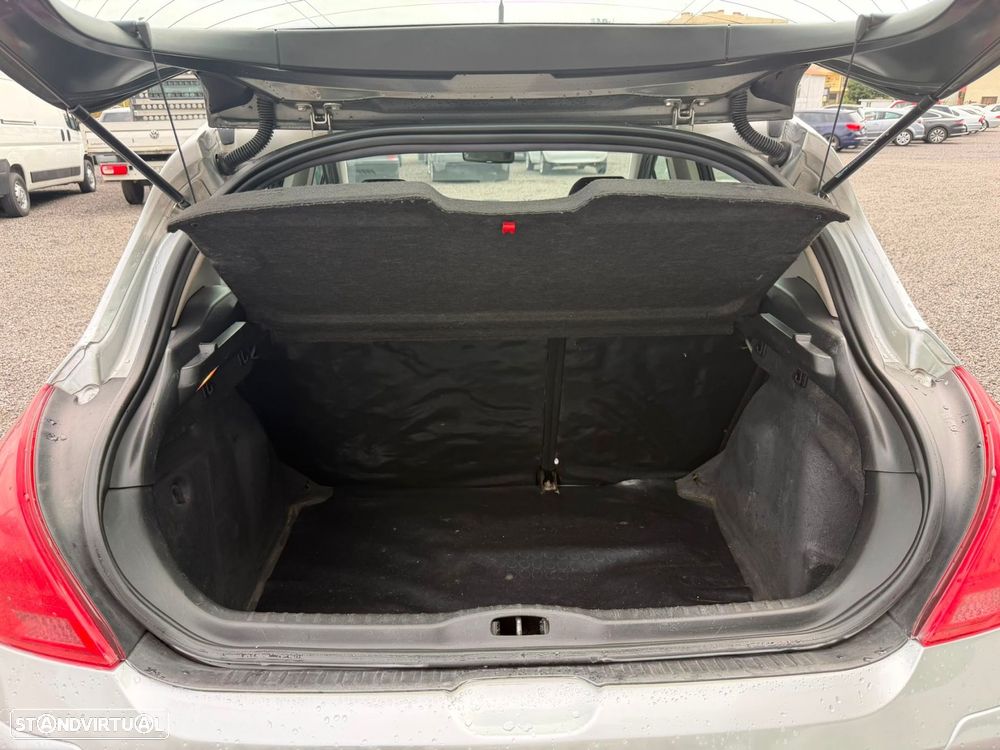 Peugeot 308 1.6 HDi Executive - 29