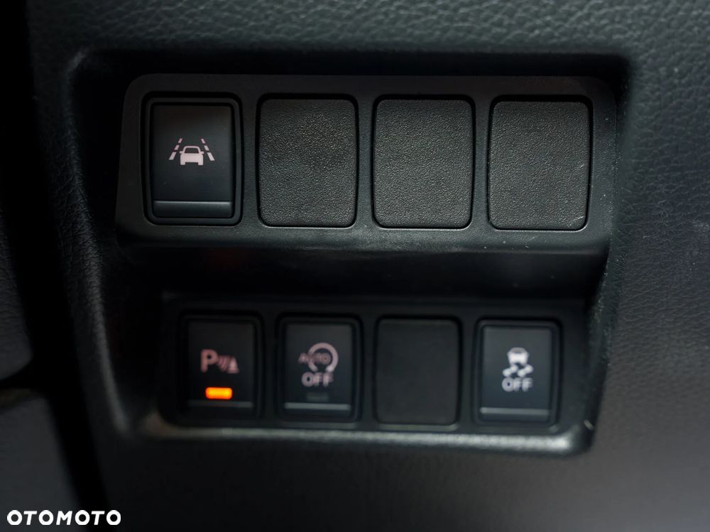 Nissan Qashqai 1.6 DCi Tekna+ - 40