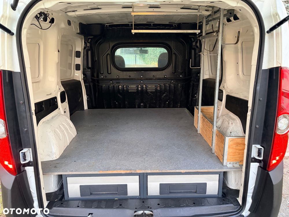 Opel Combo - 9