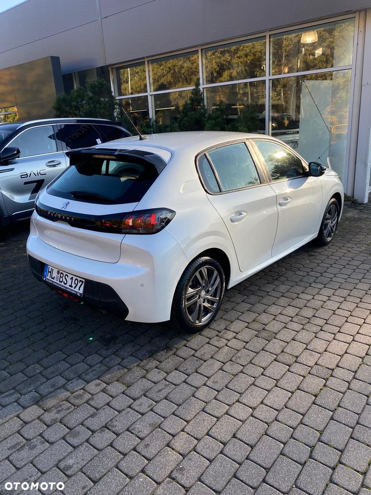 Peugeot 208 - 14